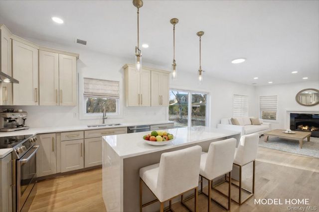 89 N South Street, Manorville, NY 11949