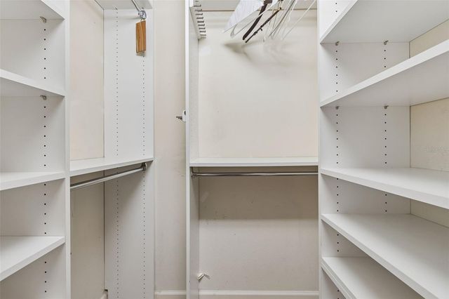 9816 ROYCE DRIVE, Tampa, FL 33626