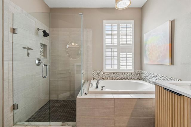 9816 ROYCE DRIVE, Tampa, FL 33626