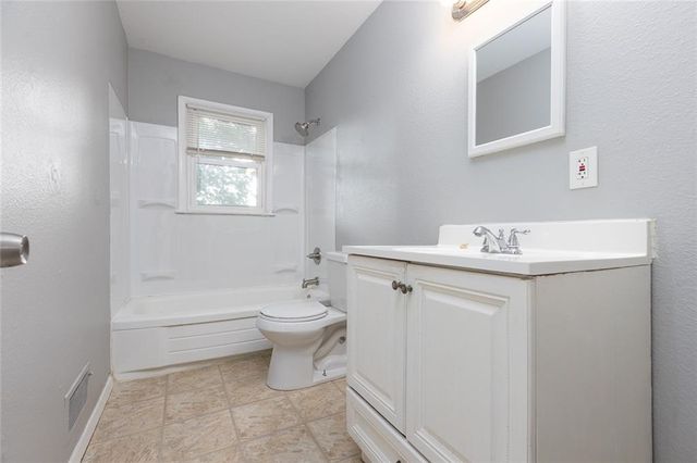 4837 EVANSTON Avenue, Kansas City, MO 64133