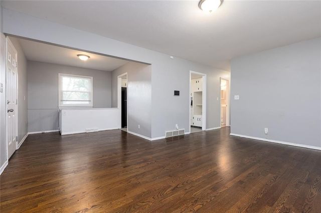 4837 EVANSTON Avenue, Kansas City, MO 64133