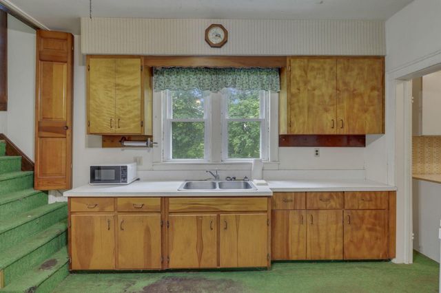 6135 Westfall Road SW, Lancaster, OH 43130