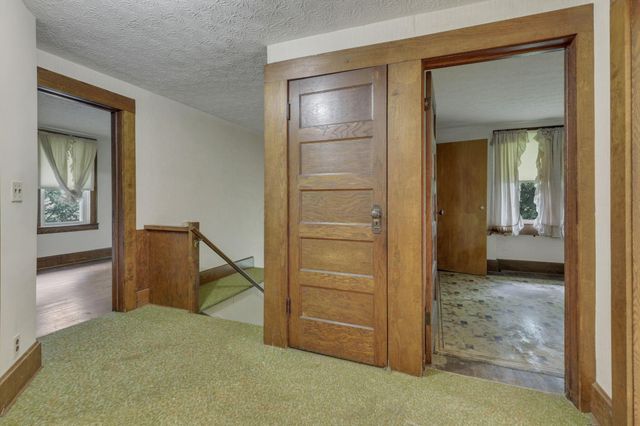 6135 Westfall Road SW, Lancaster, OH 43130