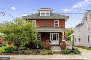 133 S GRANT ST, Manheim, PA 17545