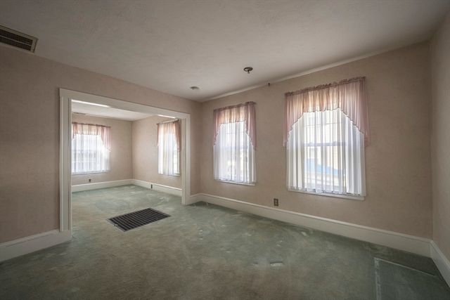 16 S Merrill St, Haverhill, MA 01835