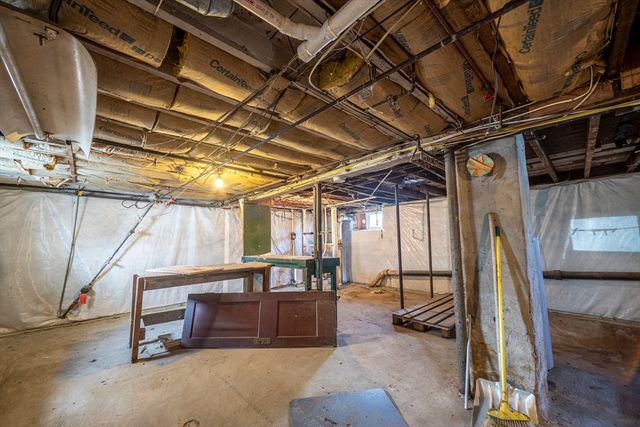 16 S Merrill St, Haverhill, MA 01835