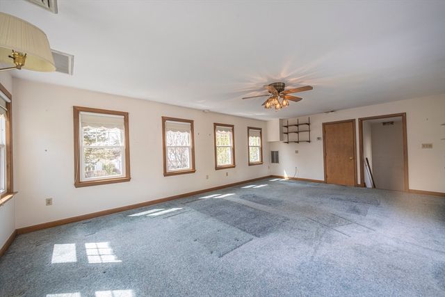16 S Merrill St, Haverhill, MA 01835