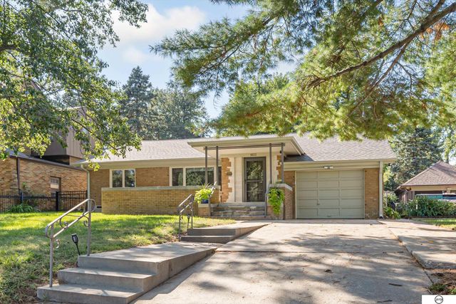 1822 N 52nd Street, Omaha, NE 68104