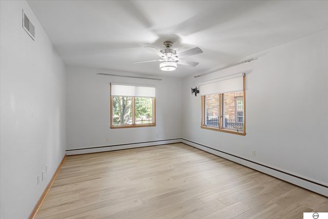 1822 N 52nd Street, Omaha, NE 68104