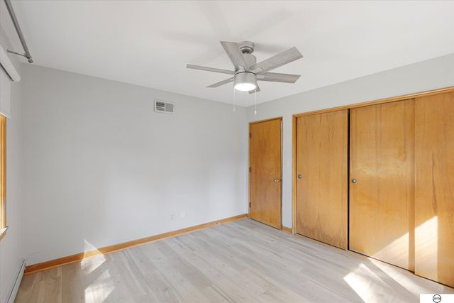 1822 N 52nd Street, Omaha, NE 68104