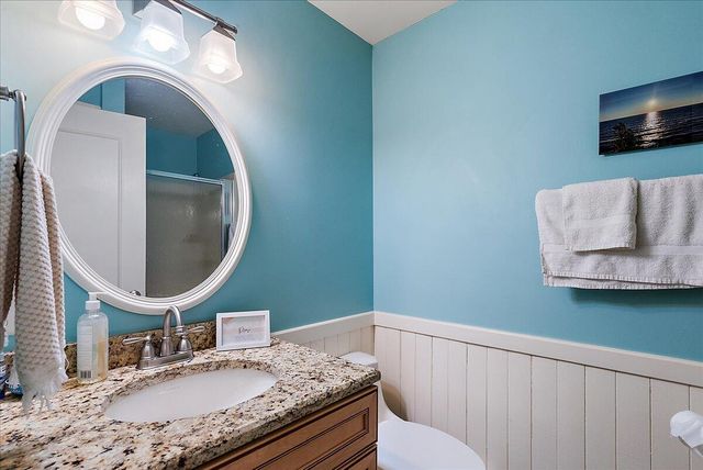 955 Kenwood Drive, Holland, MI 49423