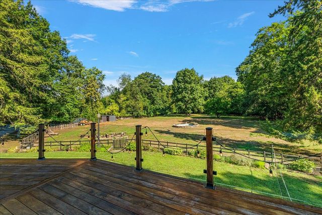 955 Kenwood Drive, Holland, MI 49423
