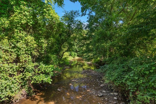 955 Kenwood Drive, Holland, MI 49423