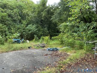 613 E Cameron St, Franklin, VA 23803