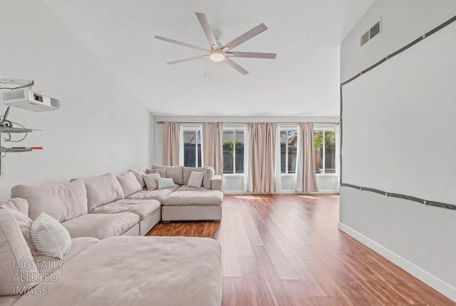 970 Goldenoak Way, Stockton, CA 95209