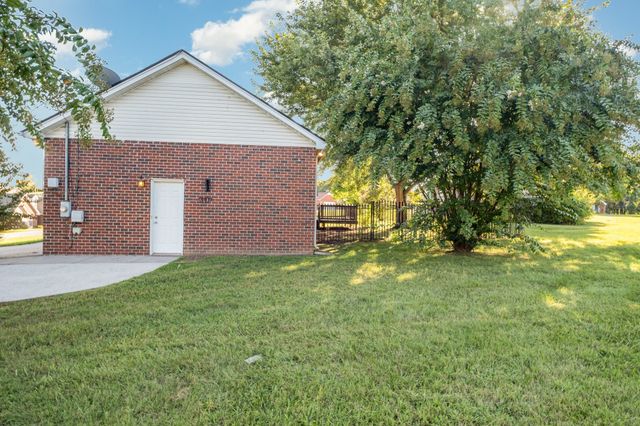 307 Brooklyn Cir, Shelbyville, TN 37160