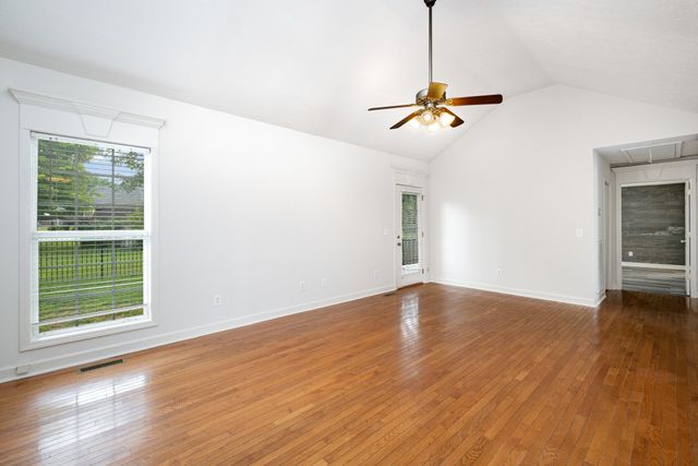 307 Brooklyn Cir, Shelbyville, TN 37160