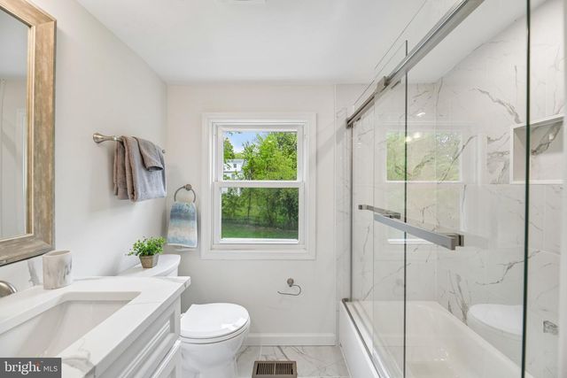 6710 PINE GROVE, Suitland, MD 20746