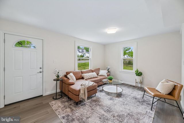 6710 PINE GROVE, Suitland, MD 20746