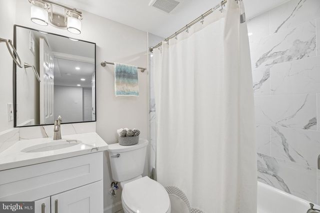 6710 PINE GROVE, Suitland, MD 20746