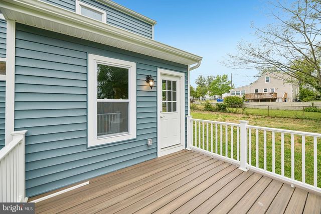 6710 PINE GROVE, Suitland, MD 20746