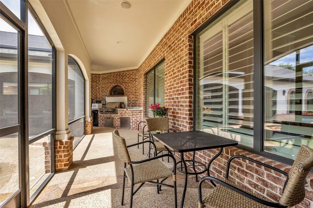 63 Fairway Park Main, Montgomery, TX 77356