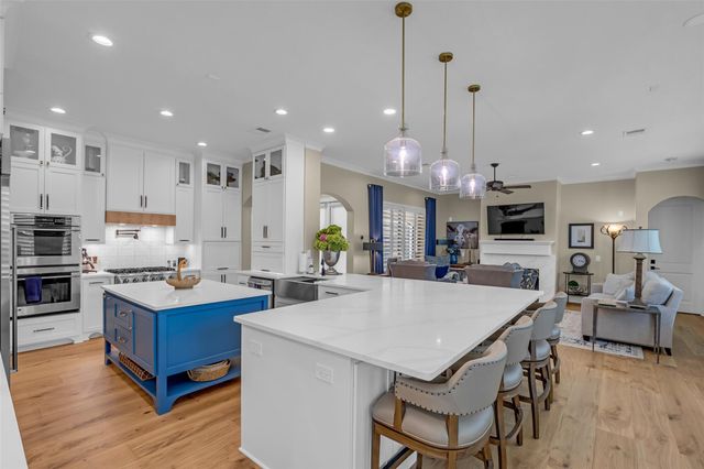 63 Fairway Park Main, Montgomery, TX 77356