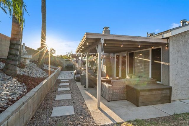1130 Zircon Street, Corona, CA 92882
