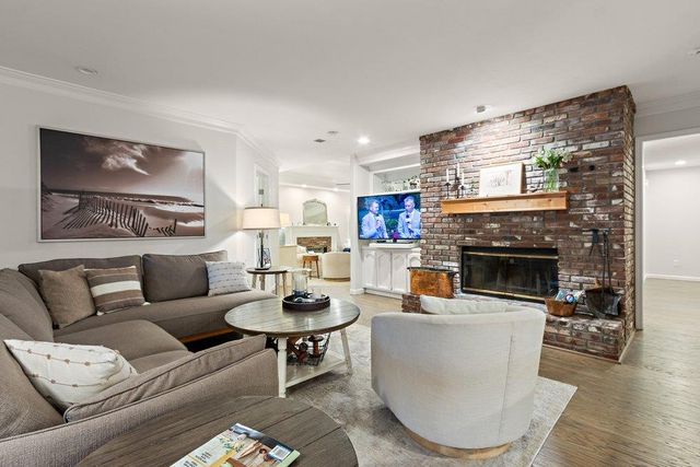 3630 Charring Ln, Carmichael, CA 95608