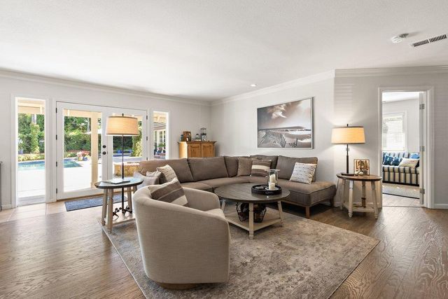 3630 Charring Ln, Carmichael, CA 95608