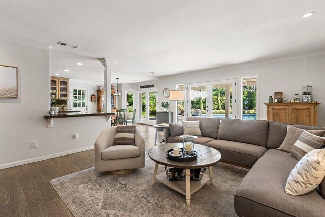 3630 Charring Ln, Carmichael, CA 95608