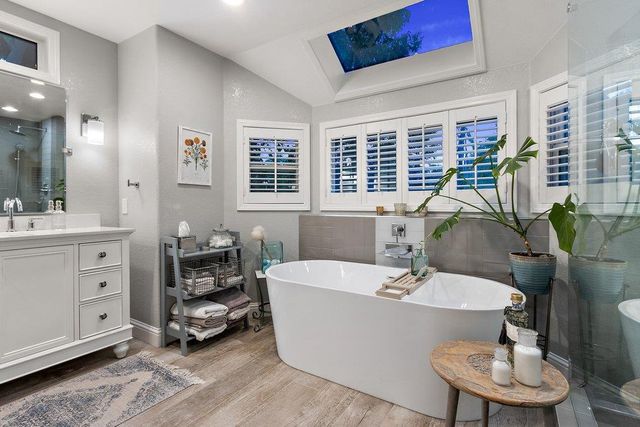 3630 Charring Ln, Carmichael, CA 95608