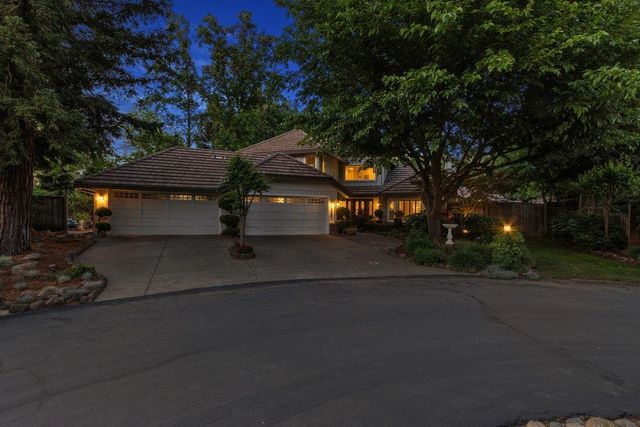 3630 Charring Ln, Carmichael, CA 95608