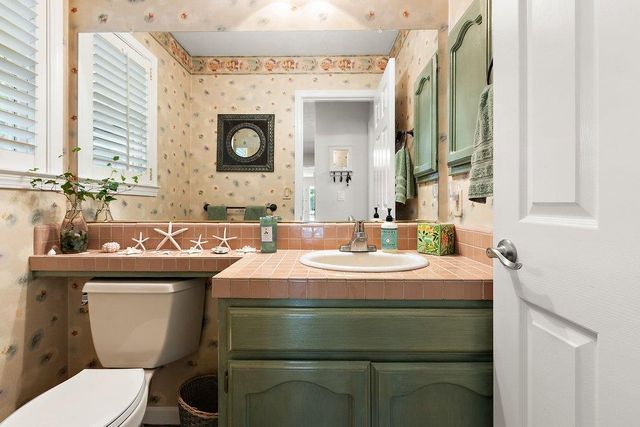 3630 Charring Ln, Carmichael, CA 95608