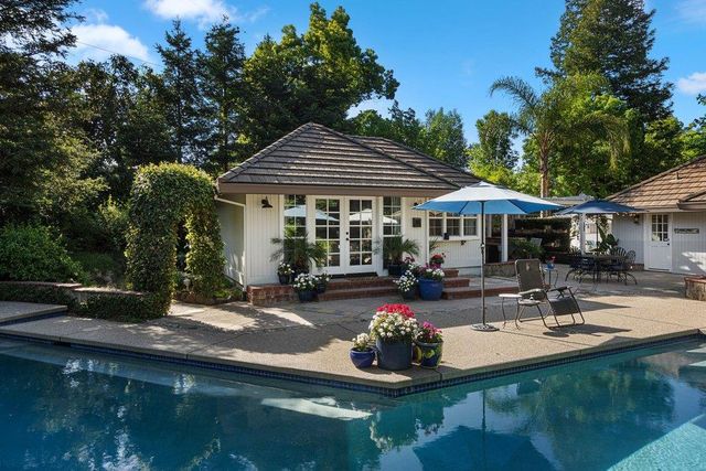 3630 Charring Ln, Carmichael, CA 95608