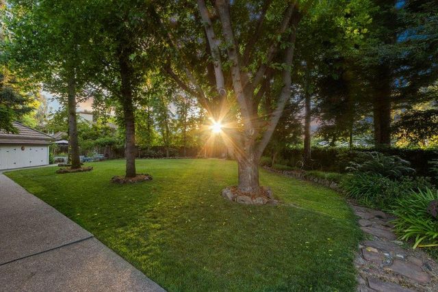 3630 Charring Ln, Carmichael, CA 95608