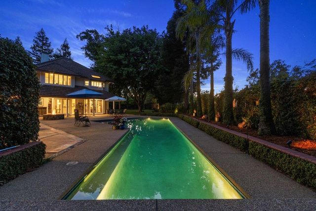 3630 Charring Ln, Carmichael, CA 95608