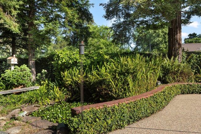 3630 Charring Ln, Carmichael, CA 95608