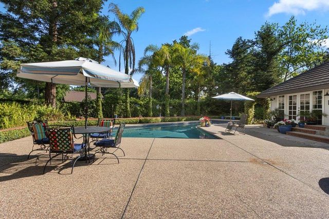 3630 Charring Ln, Carmichael, CA 95608