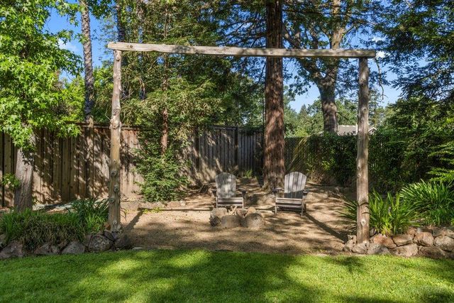 3630 Charring Ln, Carmichael, CA 95608