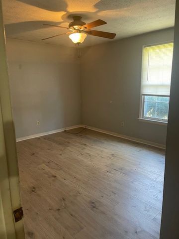 187 Mack Alice Dr, Gallatin, TN 37066