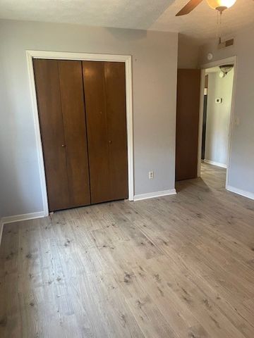 187 Mack Alice Dr, Gallatin, TN 37066