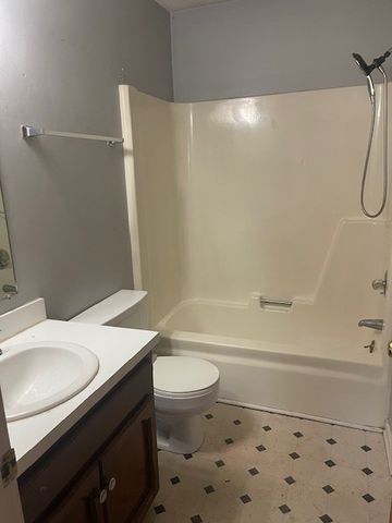 187 Mack Alice Dr, Gallatin, TN 37066