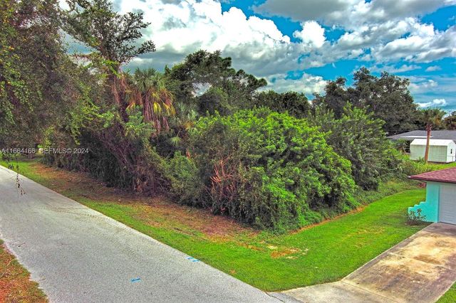 21511 Carleton Avenue, Port Charlotte, FL 33952