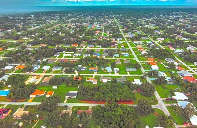 21511 Carleton Avenue, Port Charlotte, FL 33952