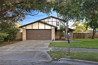 7006 Powderhorn Ct, Corpus Christi, TX 78413