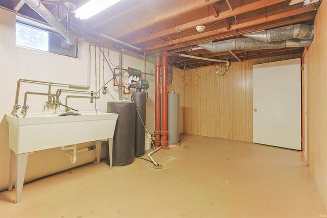 1440 E Colfax Avenue, South Bend, IN 46617