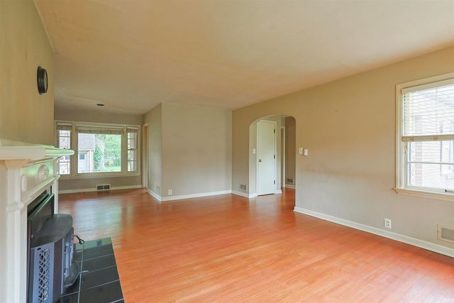 1440 E Colfax Avenue, South Bend, IN 46617