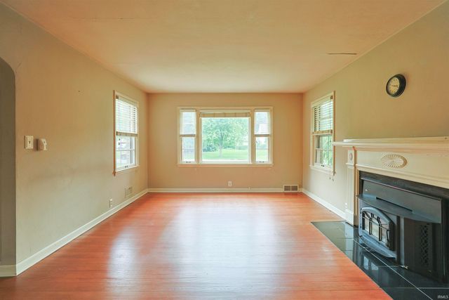 1440 E Colfax Avenue, South Bend, IN 46617