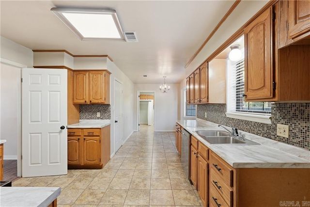 2503 W 2Nd Pl Place, Russellville, AR 72801